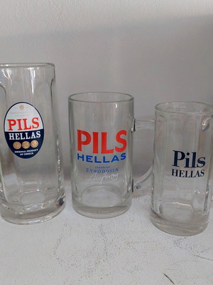 Pils Hellas Beer Glasses set like new