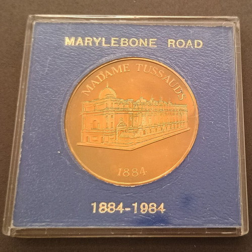 Madame Tussaud 1984 medal new