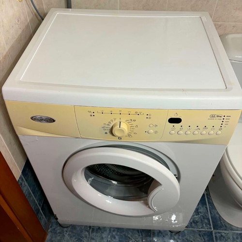 Whirlpool washing machine 6kg AWO/D 41432