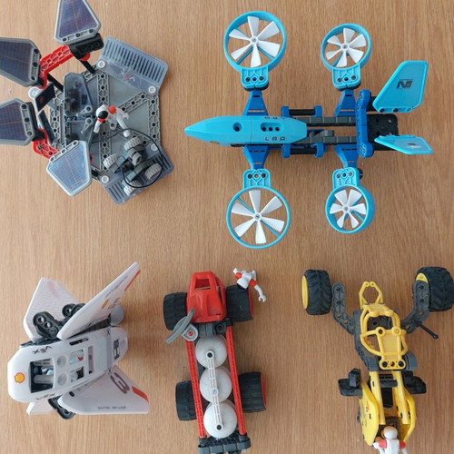Shell V-Power Space Explorers Toys pack of 5 constructions used