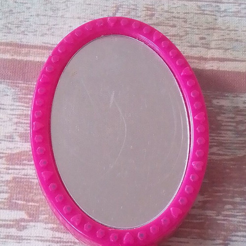 Children's mirror used, height 14 cm