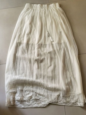 Zara maxi skirt white vintage lace embroidered like new