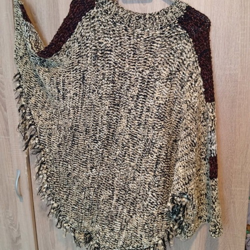 Sleeved spring cape, Italian, chenille yarn, one size