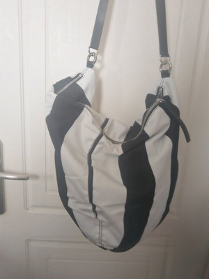 American Vintage crossbody bag like new, black and white