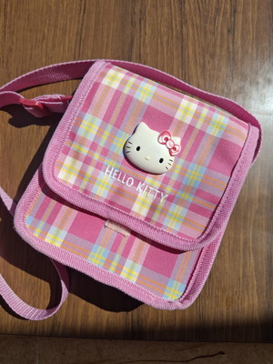 Hello Kitty crossbody bag, pink