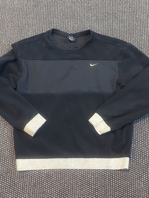 Nike women's top size XS like new, black