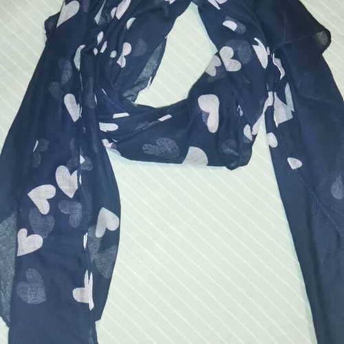 Scarf like new