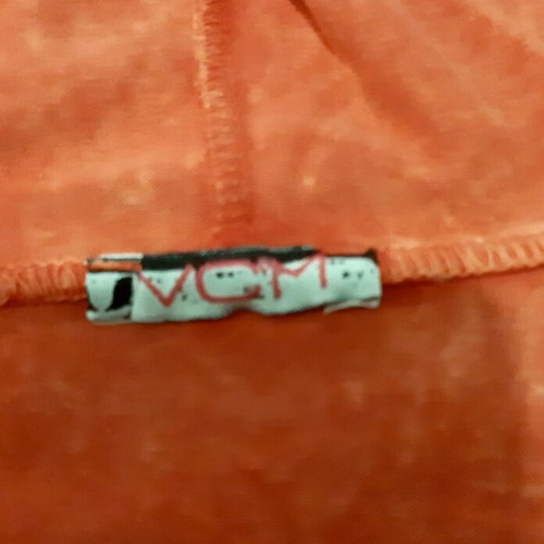 VCM Tshirt with hood fancy red M/L like new