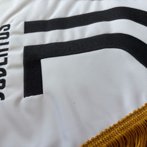 Juventus embroidered captain's pennant like new, official