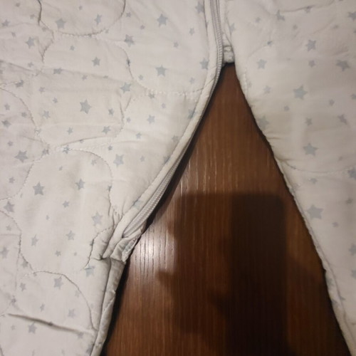 Sleeping bag for 5-year-old boy used with detachable sleeves