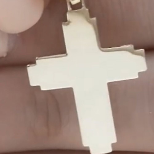 Gold cross 14K like new with chain and crucifix
