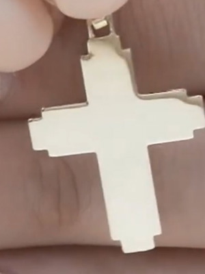 Gold cross 14K like new with chain and crucifix