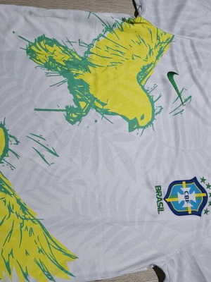 Nike ποδοσφαιρική φανέλα της εθνικής Βραζιλίας με στάμπα πουλιών, μέγεθος S
