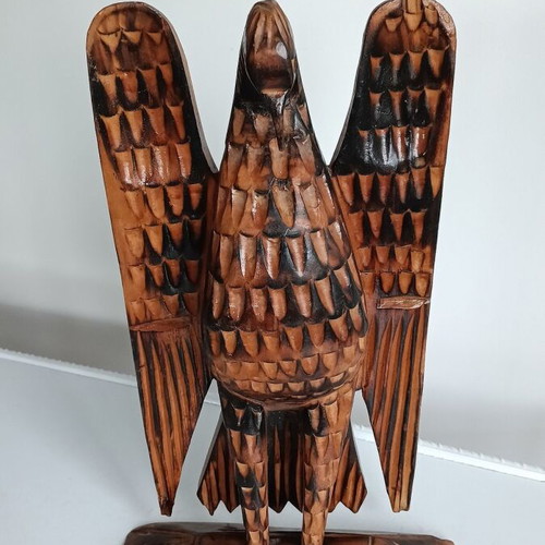 Eagle with spread wings like new, original wood carving from Tryavna