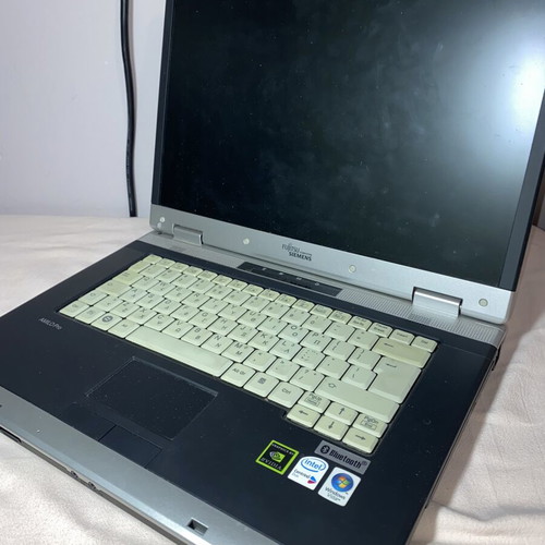 Fujitsu Siemens AMILO Pro V3545 laptop used, model MS2202