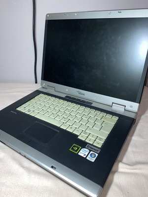 Laptop Fujitsu Siemens AMILO Pro V3545 μεταχειρισμένο, μοντέλο MS2202
