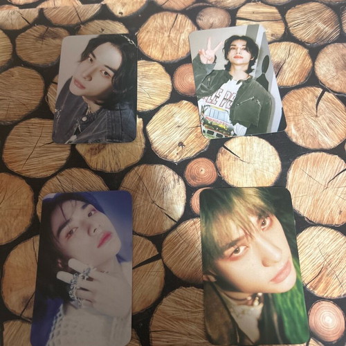 Hyunjin Photocards set new, no official