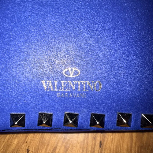 Valentino Garavani Rockstud leather crossbody bag, blue