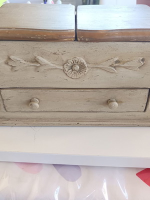 Vintage ξύλινη μπιζουτιέρα shabby chic μεταχειρισμένη