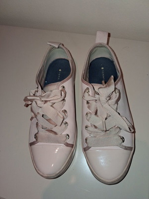 Tommy Hilfiger sneakers like new, pink with satin details