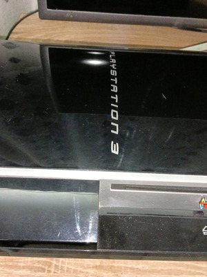 Sony PlayStation 3 Fat console like new, drive issue