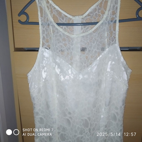 Desiree lace dress new, cream color, size small