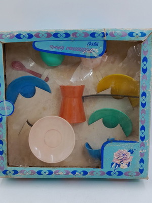 Retro plastic toy kitchen set used
