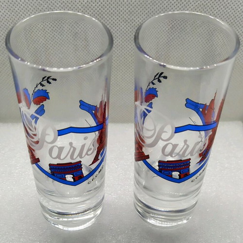 Vintage/Retro Paris souvenir glass shooter set of 2 in like new condition