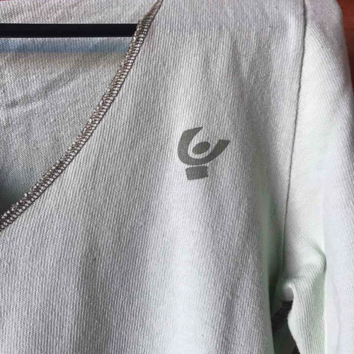 Women's blouse like new, size Small