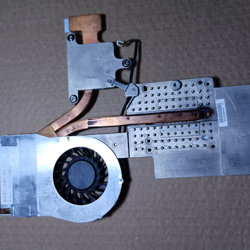 Fujitsu Amilo PI 1556 processor cooling system used