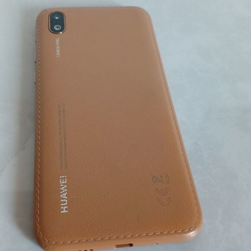 Mobile phone used for spare parts with broken screen, unlocked