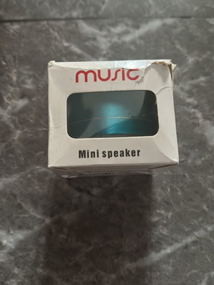 Speaker like new