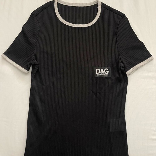 Dolce & Gabbana black T-shirt like new with white details