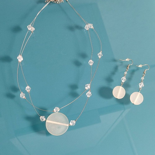 Jewelry set necklace earrings new