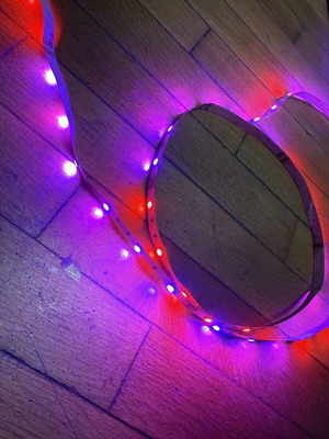 Led ταινία 12v πολύχρωμο, σαν καινούργιο, μήκος 1.50μ συν καλώδιο με διακόπτη