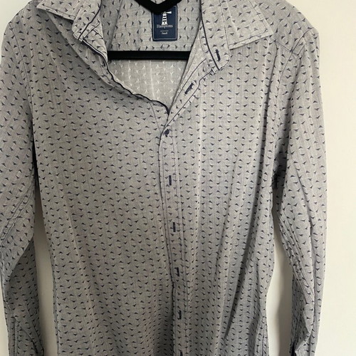 Hamptons grey shirt with small triangles size S like new