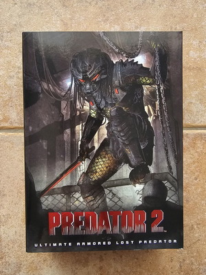 Predator 2 Neca Ultimate Armored Lost Predator new, sealed