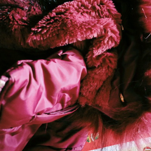 Long jacket used burgundy with belt and removable fur