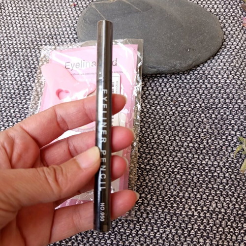 Eye Makeup Set with Eyeliner and Multi-Tool, New