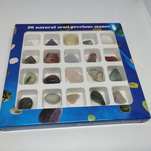 Set of 20 semiprecious stones collection like new