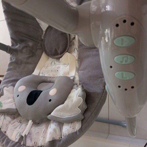 Koala Baby Swing with Bluetooth like new