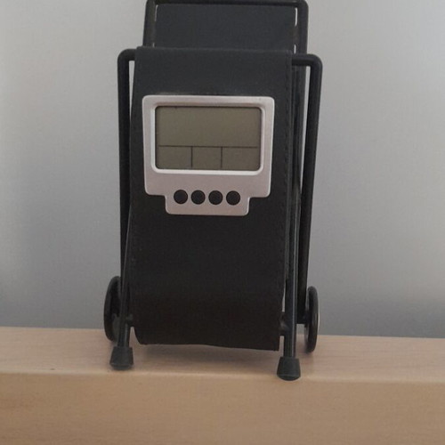 Digital desk clock with pencil holder new