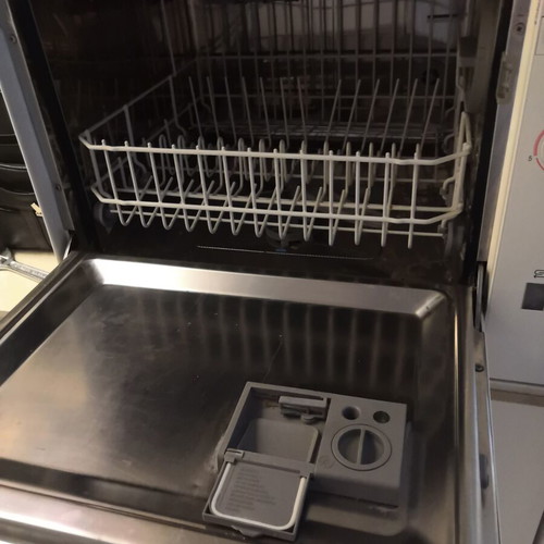 Bosch tabletop dishwasher like new, 55cm width