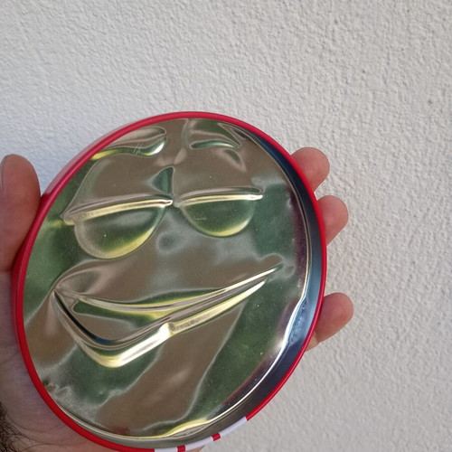 M&M's metal cap used