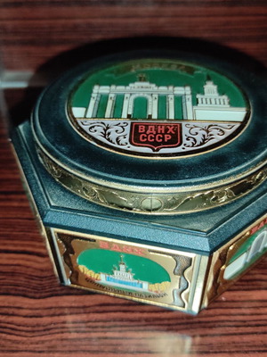 Παλιό ρώσικο μουσικό κουτί κουρδιστό retro μεταχειρισμένο