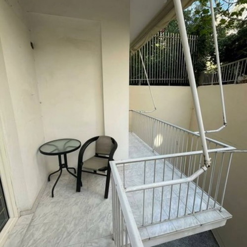 Διαμέρισμα ανακαινισμένο ημιεπιπλωμένο 50τμ 1ου ορόφου στη Νέα Σμύρνη
