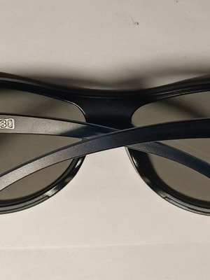LG 3D glasses for TV like new