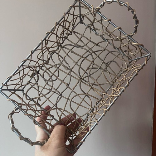 Decorative basket like new
