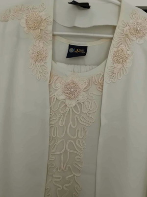 Your Sixth Sense 3-piece set ivory, like new, size XL