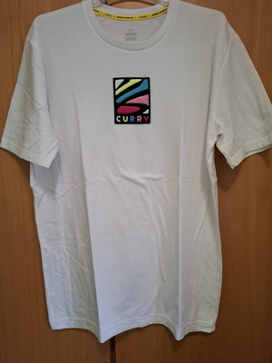 Stephen Curry logo t-shirt like new, medium size